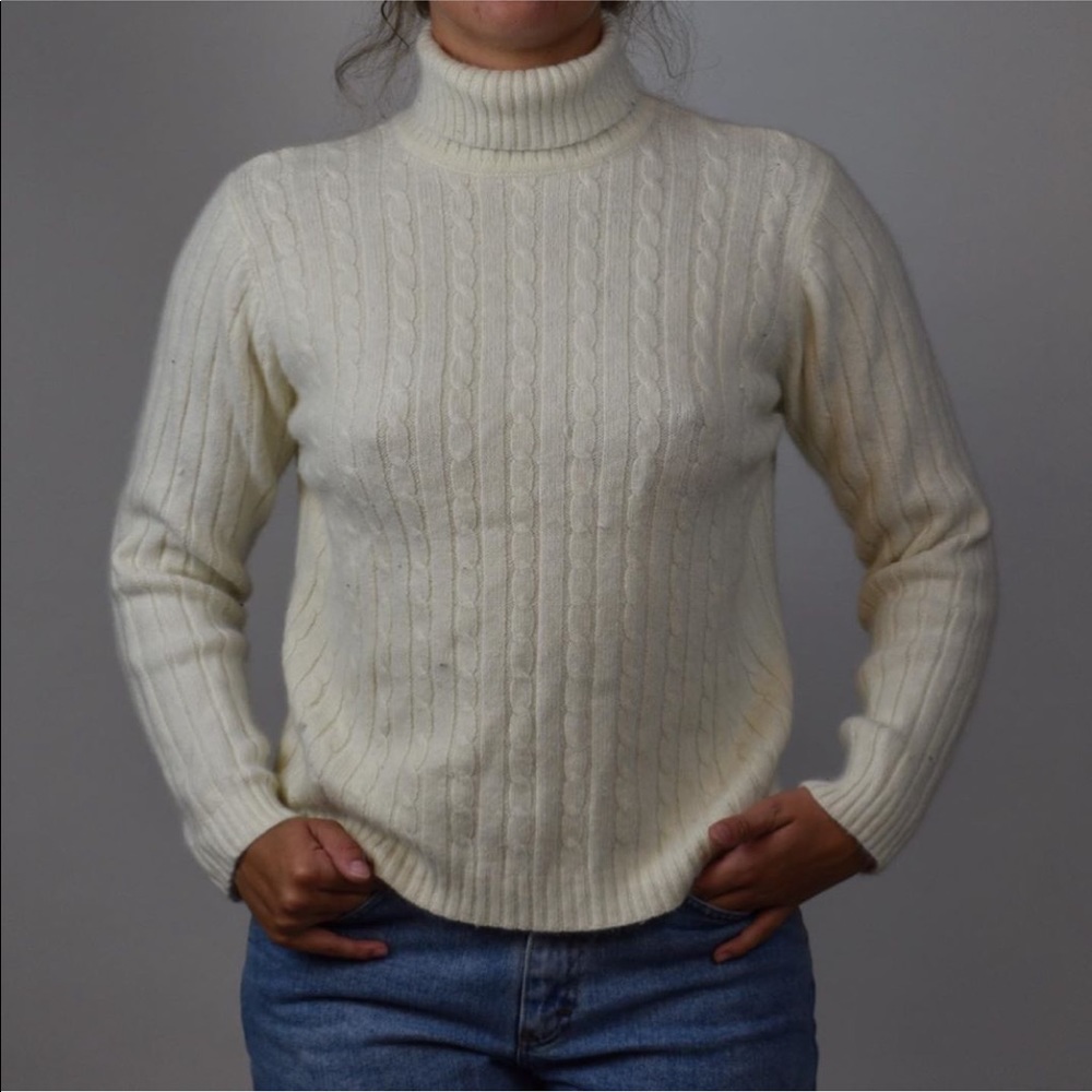 Soft Off white turtleneck sweater
